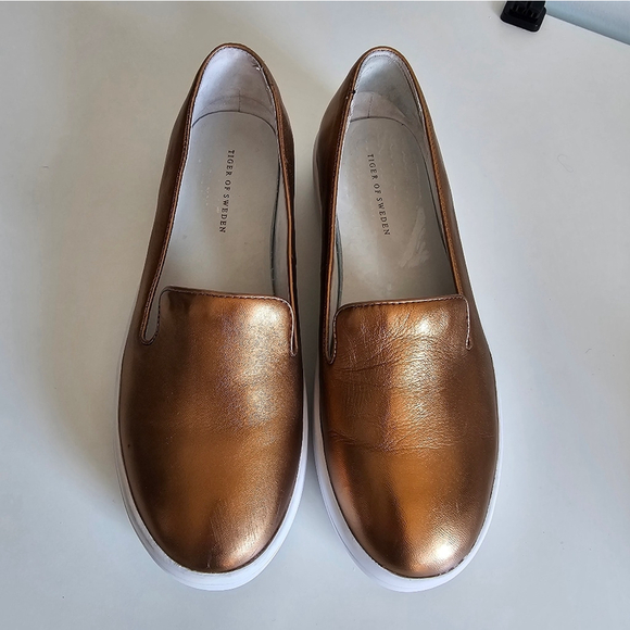 Tiger of Sweden Gold Loafers Minimalist Design Size 8.5 - Picture 2 of 16